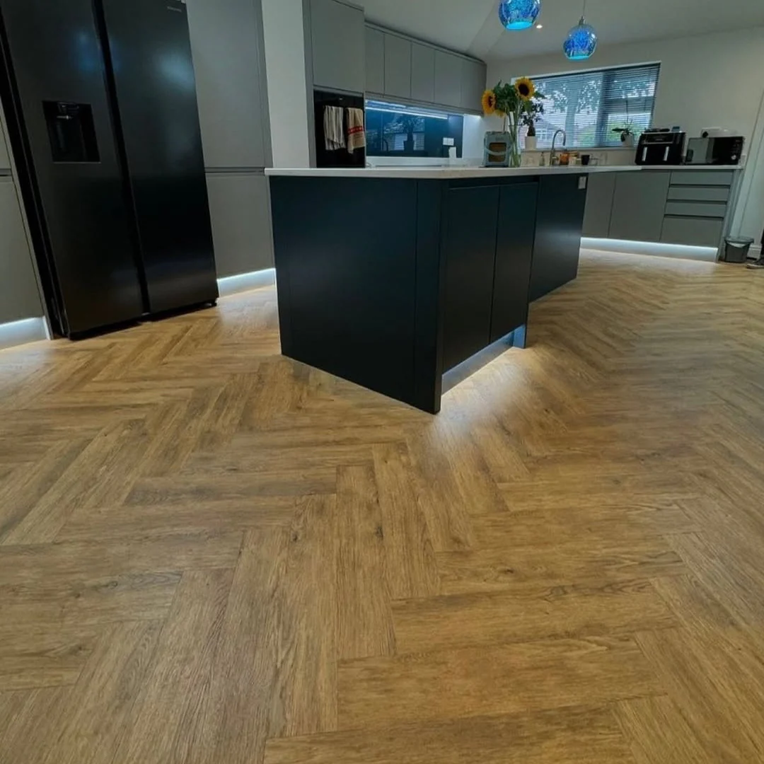 Signature Select Parquet Herringbone Luxury Vinyl Flooring Farmhouse Oak SSP-012 - Image 3
